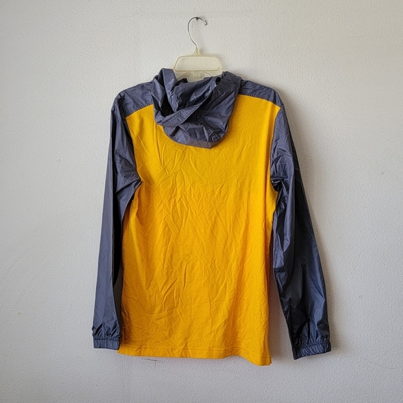 Under Armour Charcoal and Mustard 1/4 Zip  Pullover Hoodie - Picture 2 of 7